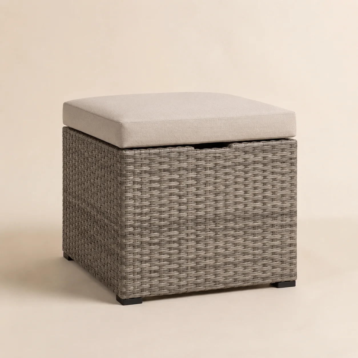 Teravuq Outdoor Ottoman with Storage